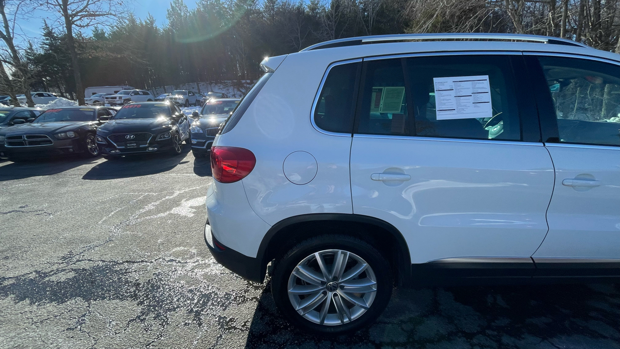 Volkswagen Tiguan SE 2016