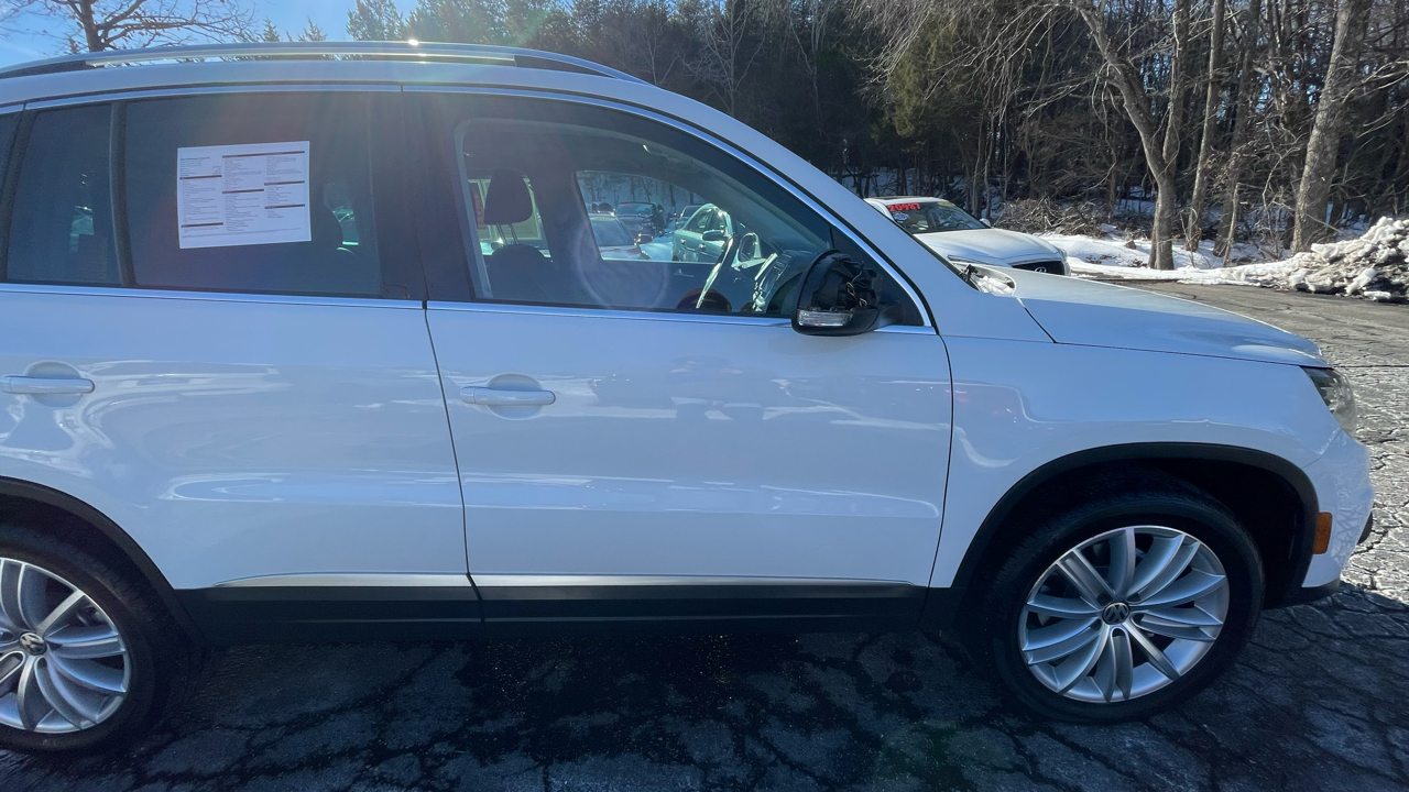 Volkswagen Tiguan SE 2016