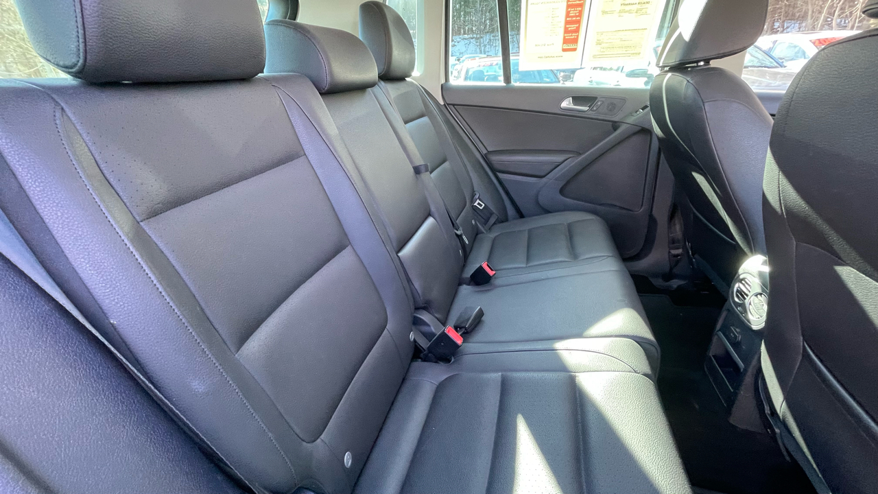 Volkswagen Tiguan SE 2016