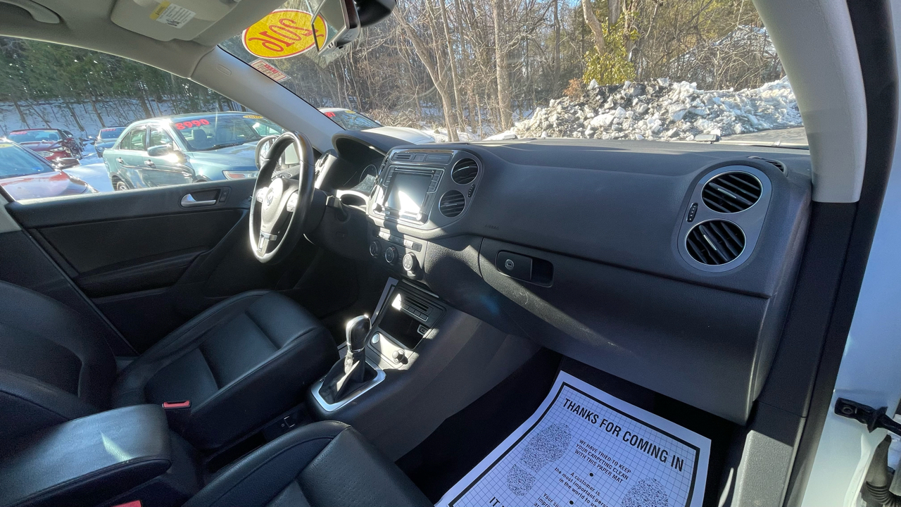 Volkswagen Tiguan SE 2016