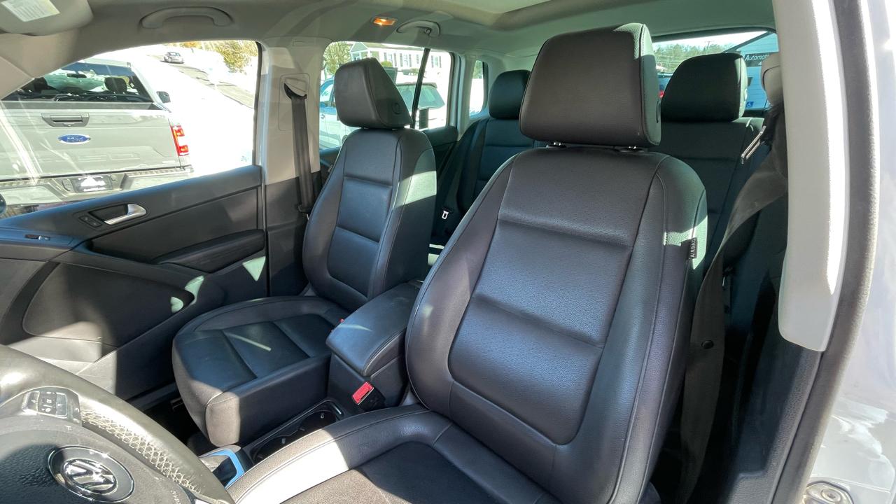 Volkswagen Tiguan SE 2016