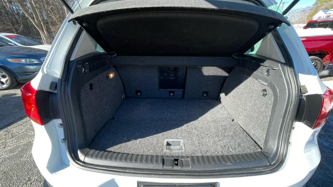 Volkswagen Tiguan SE 2016