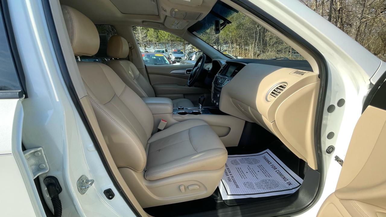 Nissan Pathfinder SL 4WD 2017