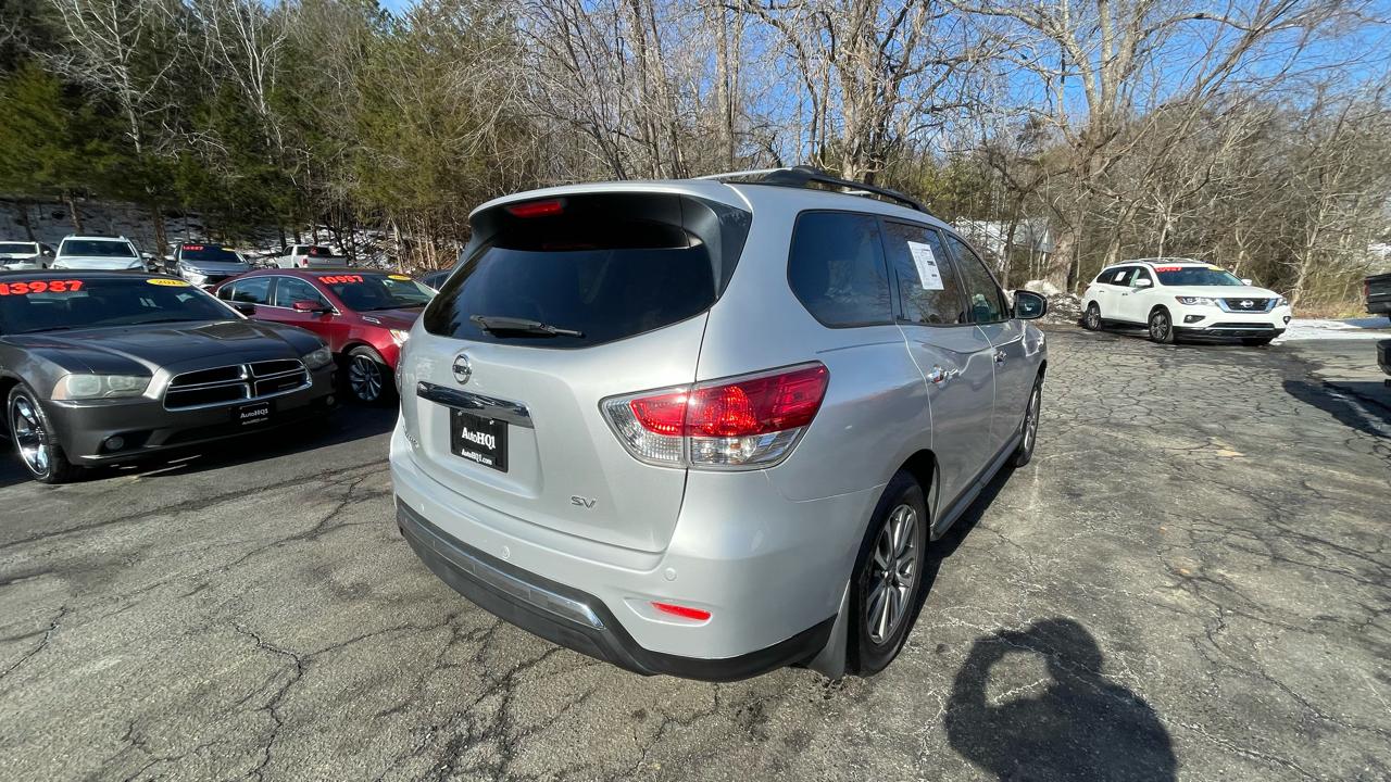 Nissan Pathfinder SV 2WD 2014