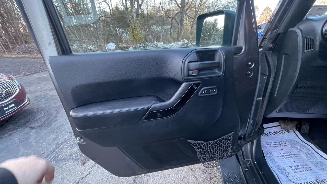 Jeep Wrangler Unlimited Sahara 4WD 2016