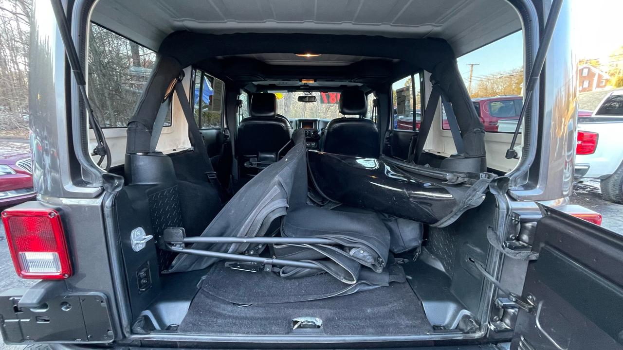 Jeep Wrangler Unlimited Sahara 4WD 2016