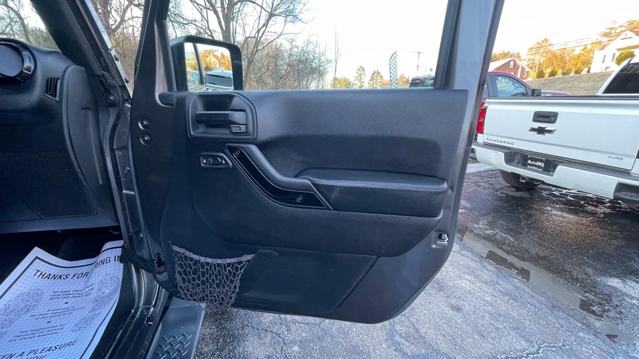 Jeep Wrangler Unlimited Sahara 4WD 2016