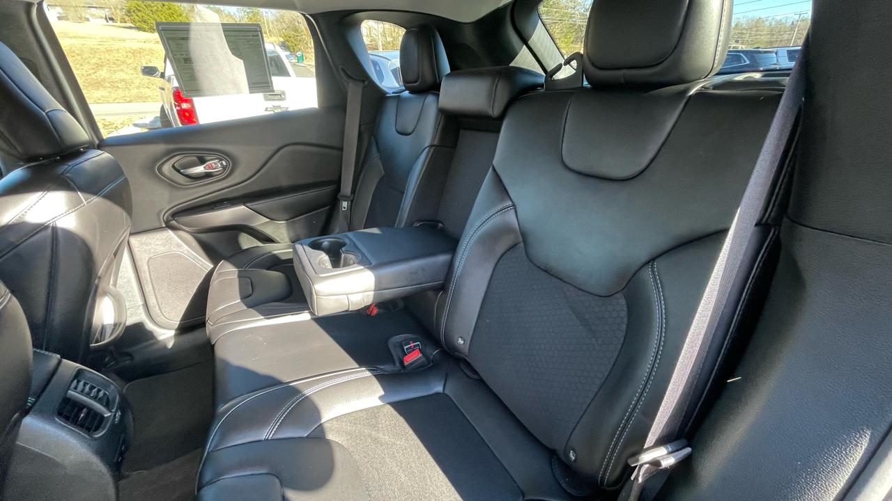 Jeep Cherokee Latitude Plus FWD 2019