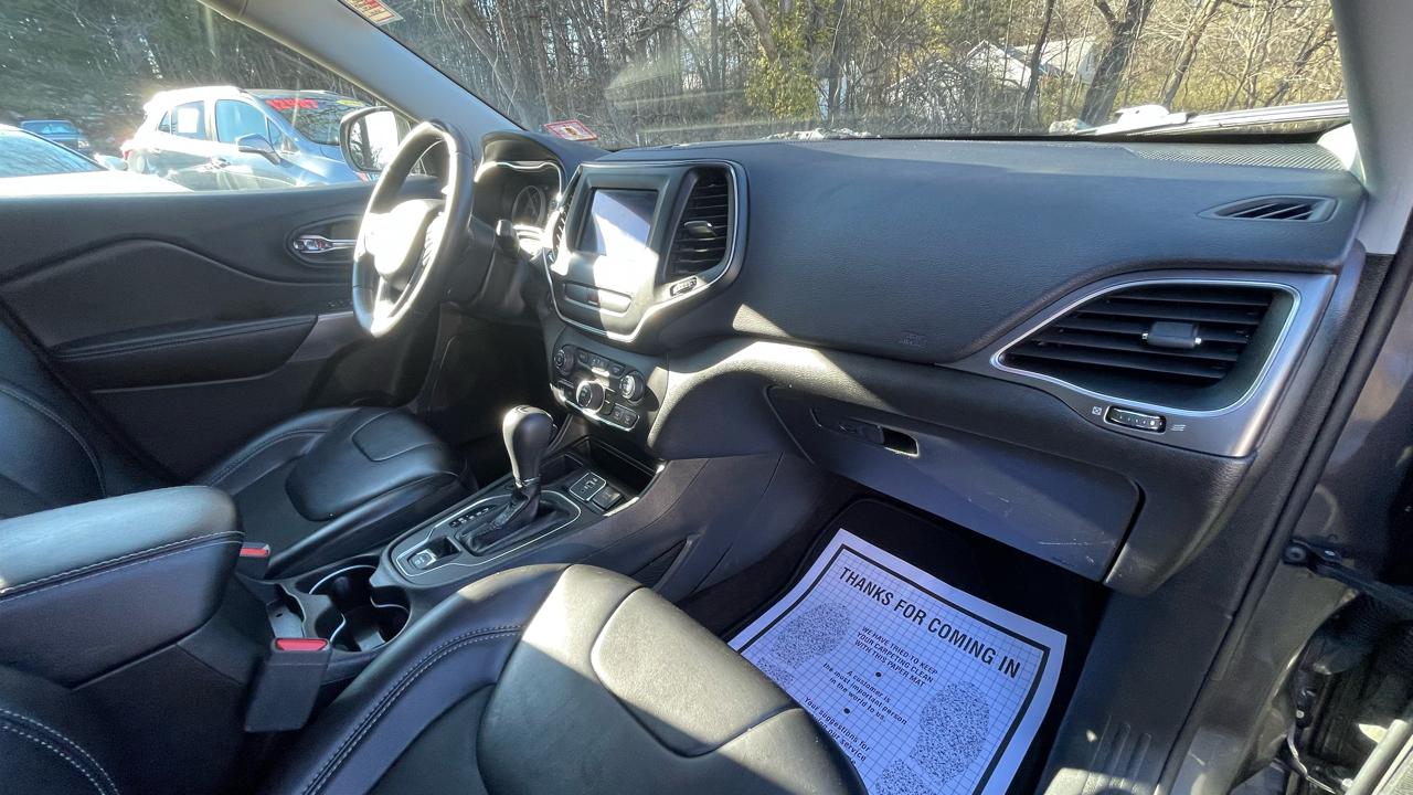 Jeep Cherokee Latitude Plus FWD 2019