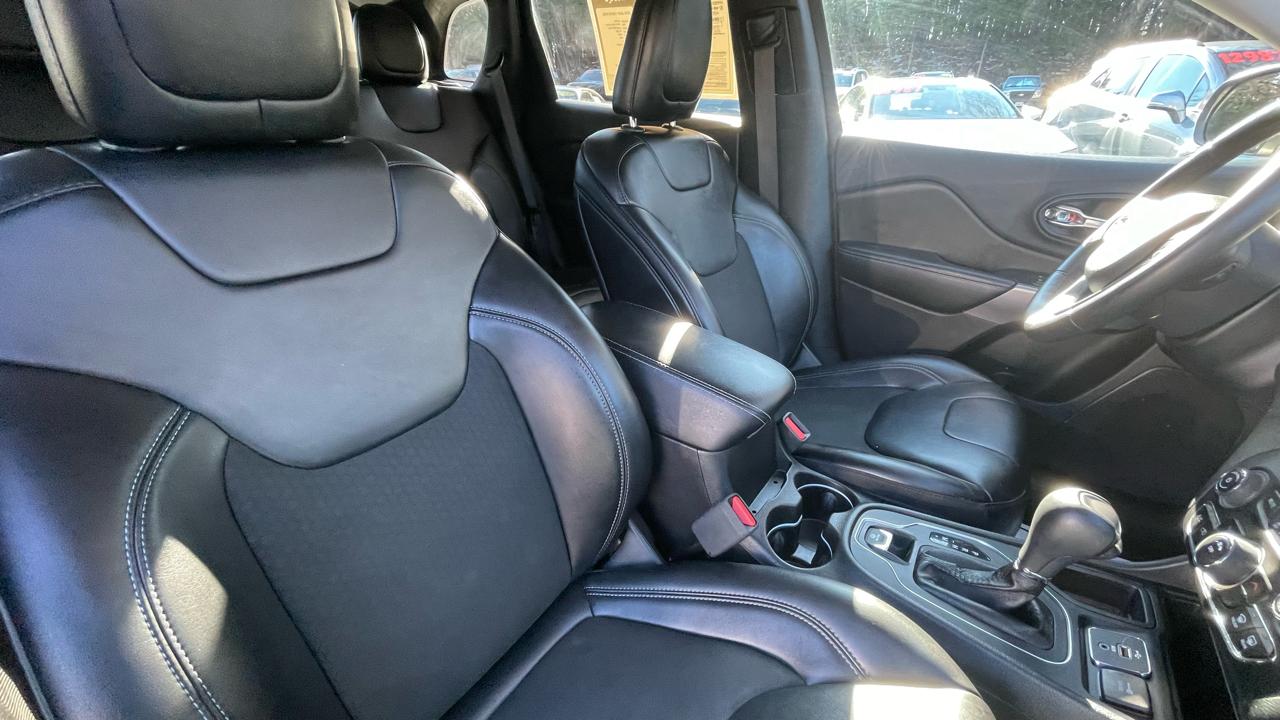 Jeep Cherokee Latitude Plus FWD 2019