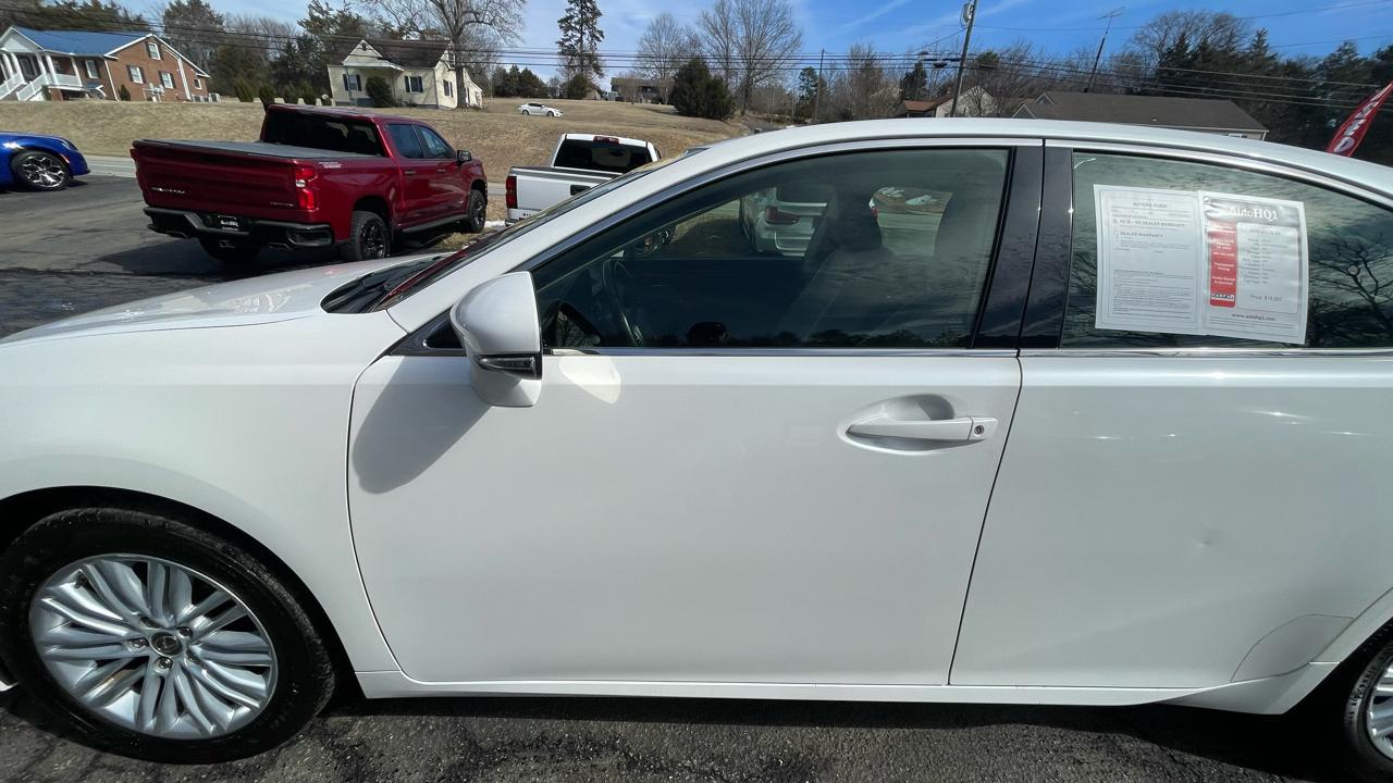 Lexus ES 350 Sedan 2015