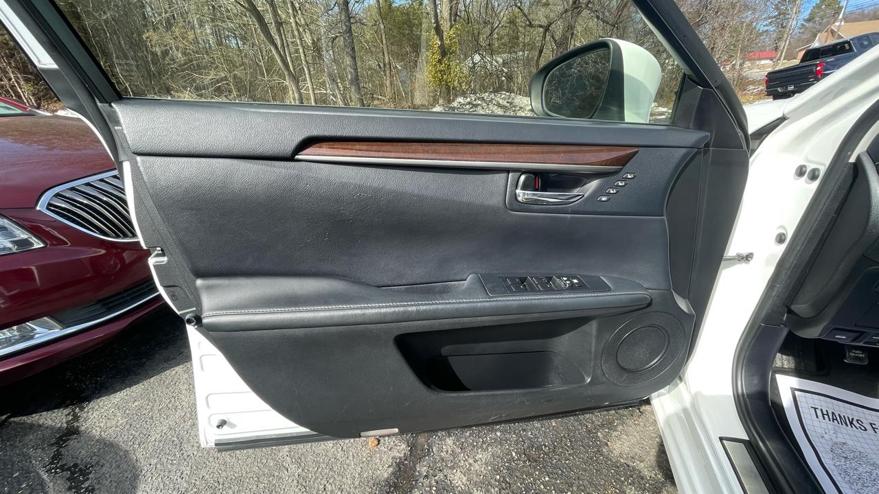 Lexus ES 350 Sedan 2015