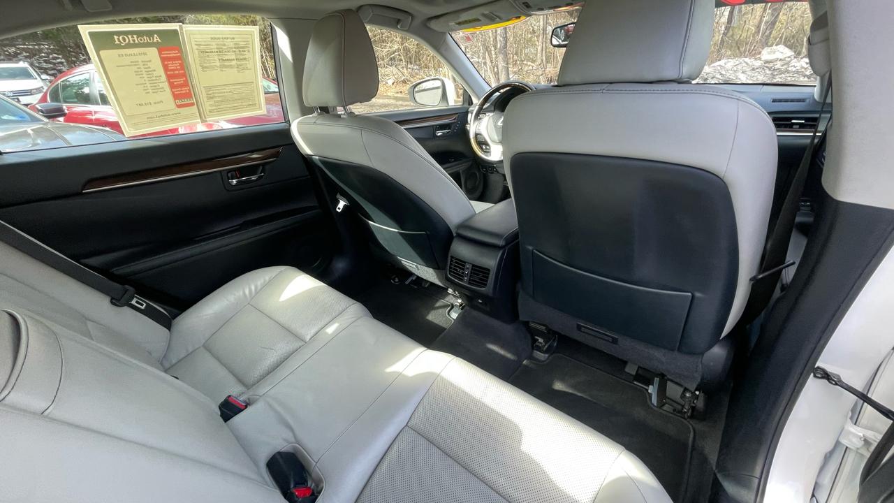 Lexus ES 350 Sedan 2015