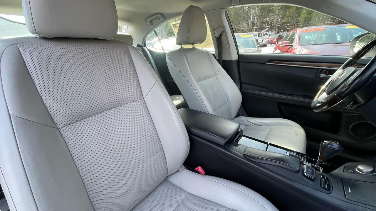 Lexus ES 350 Sedan 2015
