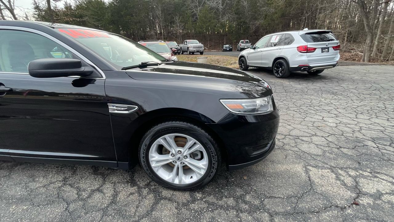 Ford Taurus SE FWD 2017