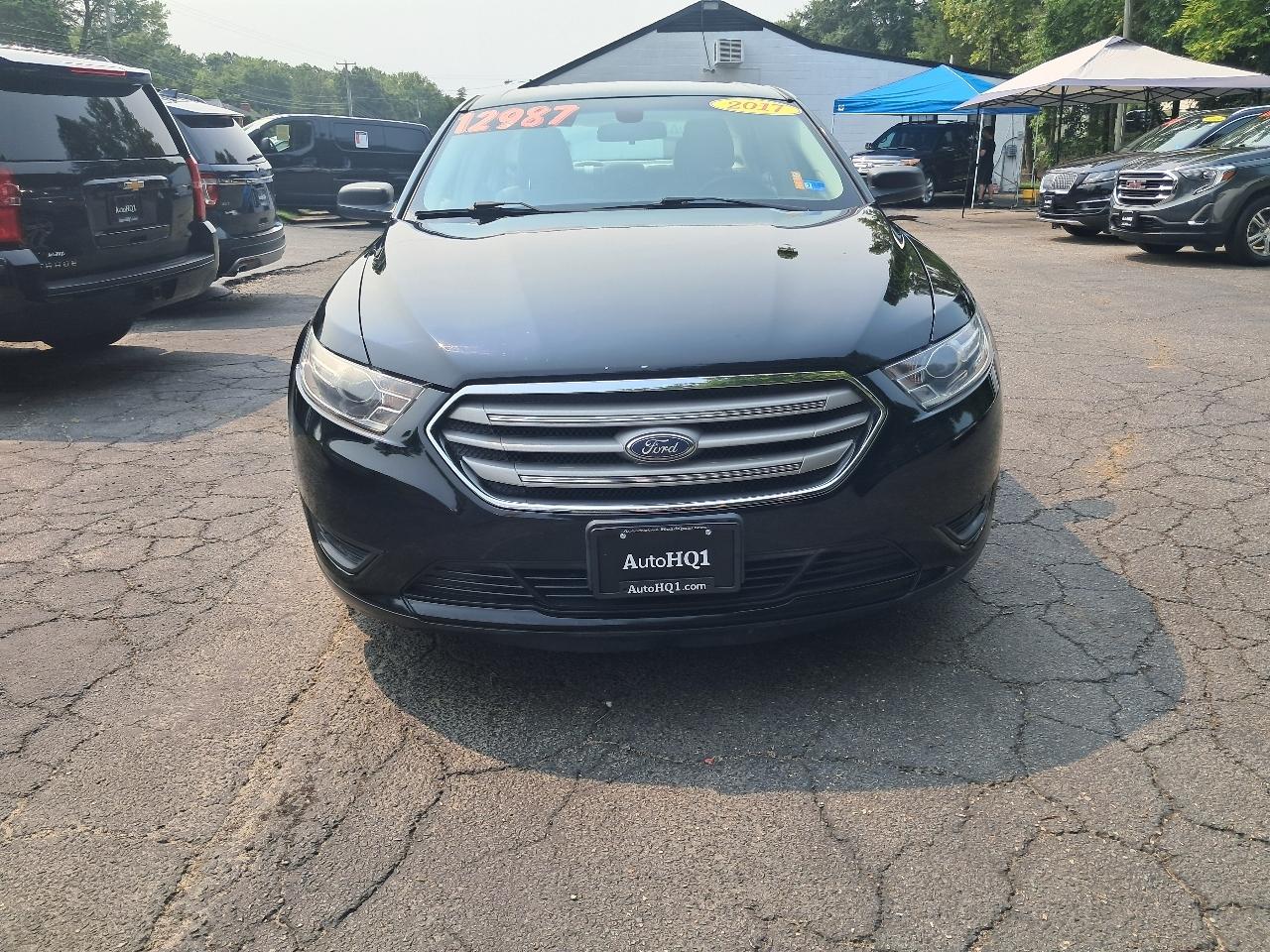 Ford Taurus SE FWD 2017