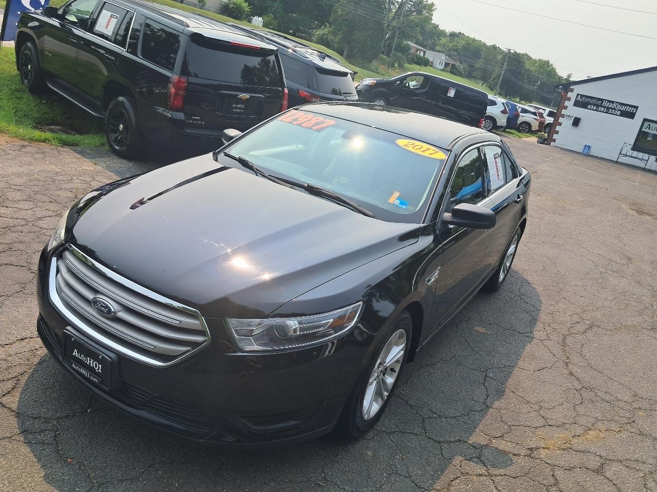 Ford Taurus SE FWD 2017