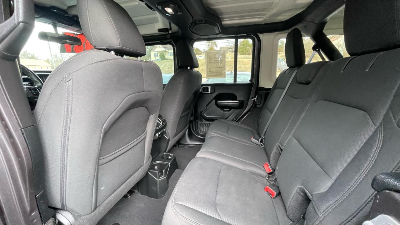 Jeep Wrangler Unlimited Sport 2018