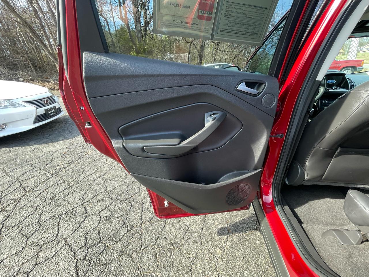 Ford Escape Titanium FWD 2017