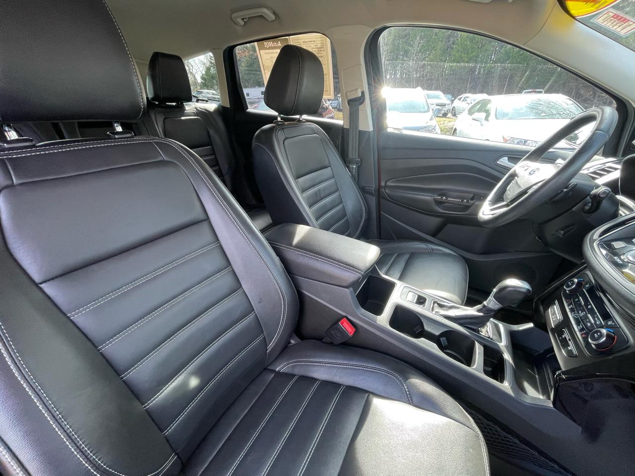 Ford Escape Titanium FWD 2017