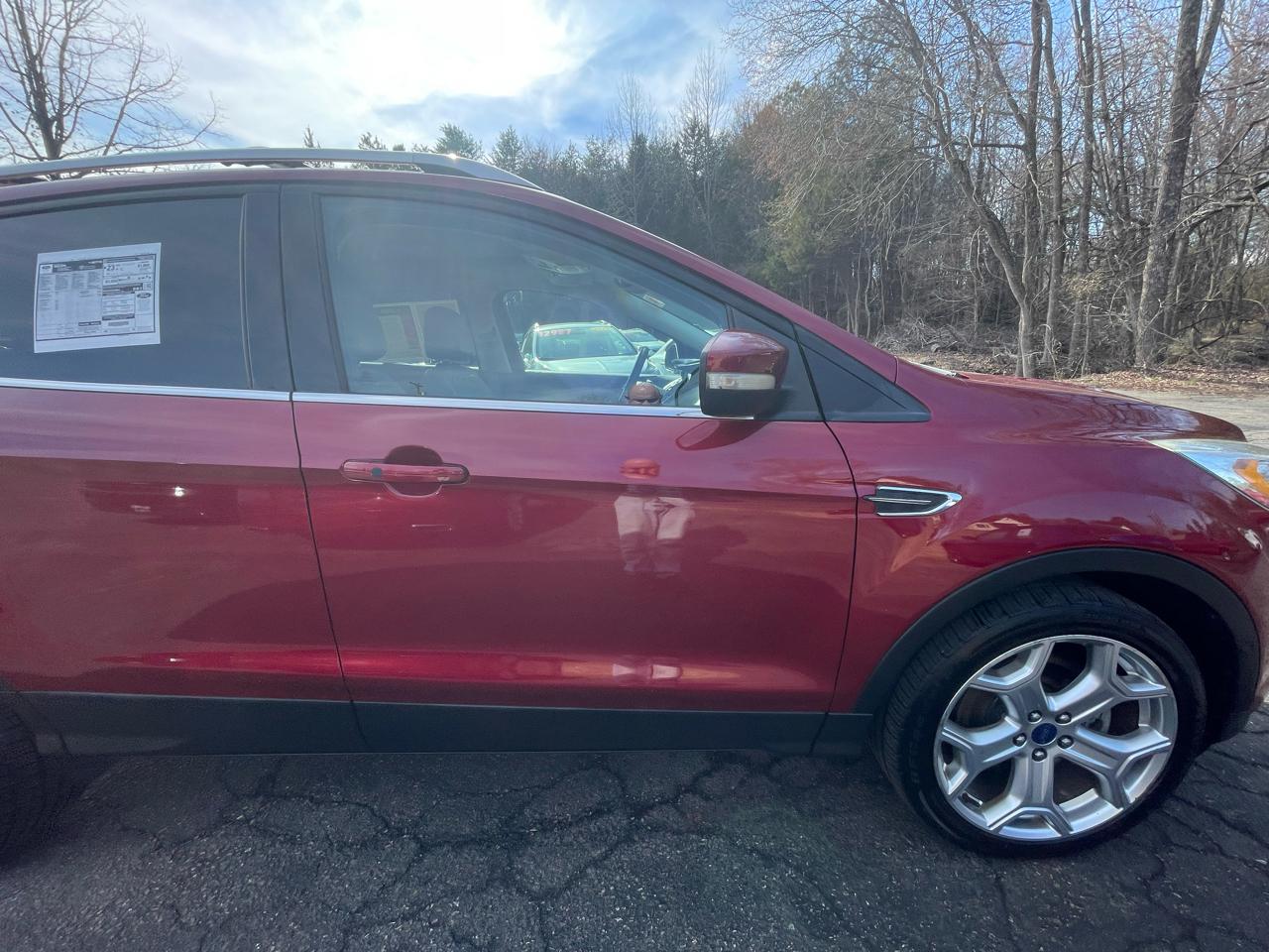 Ford Escape Titanium 4WD 2017