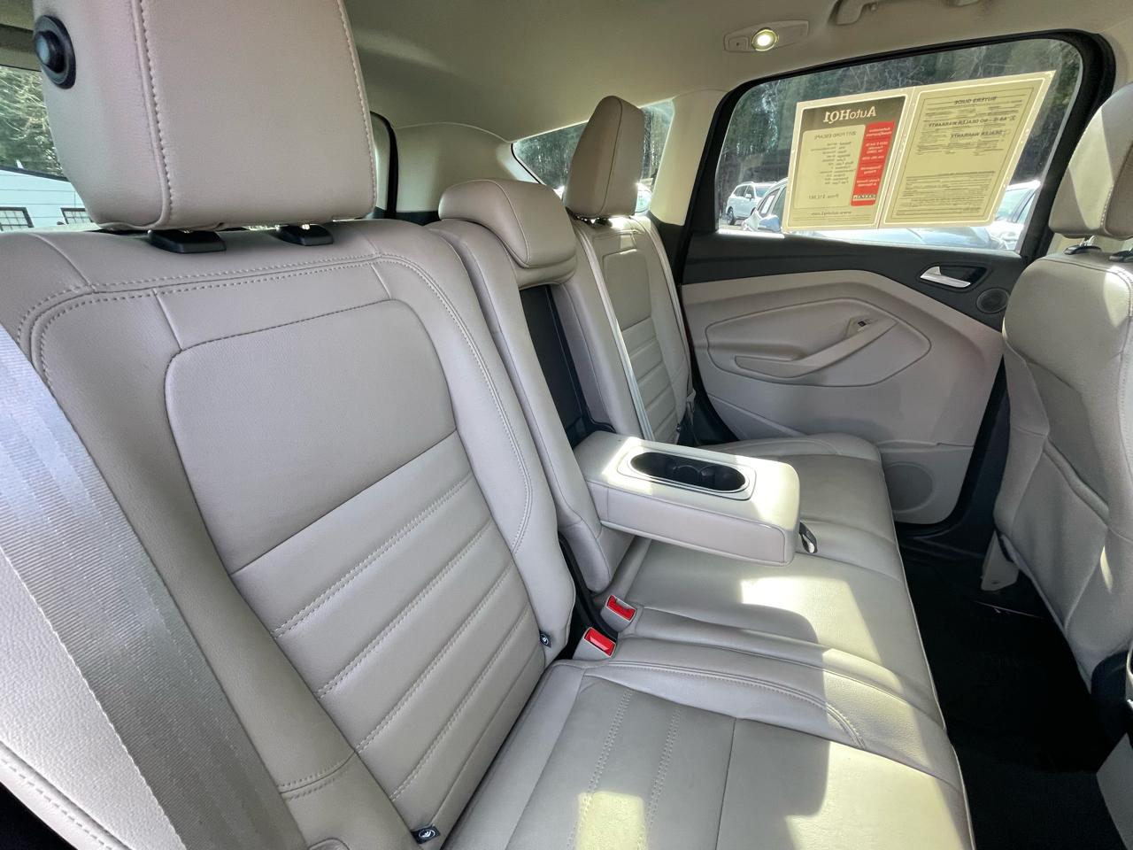 Ford Escape Titanium 4WD 2017