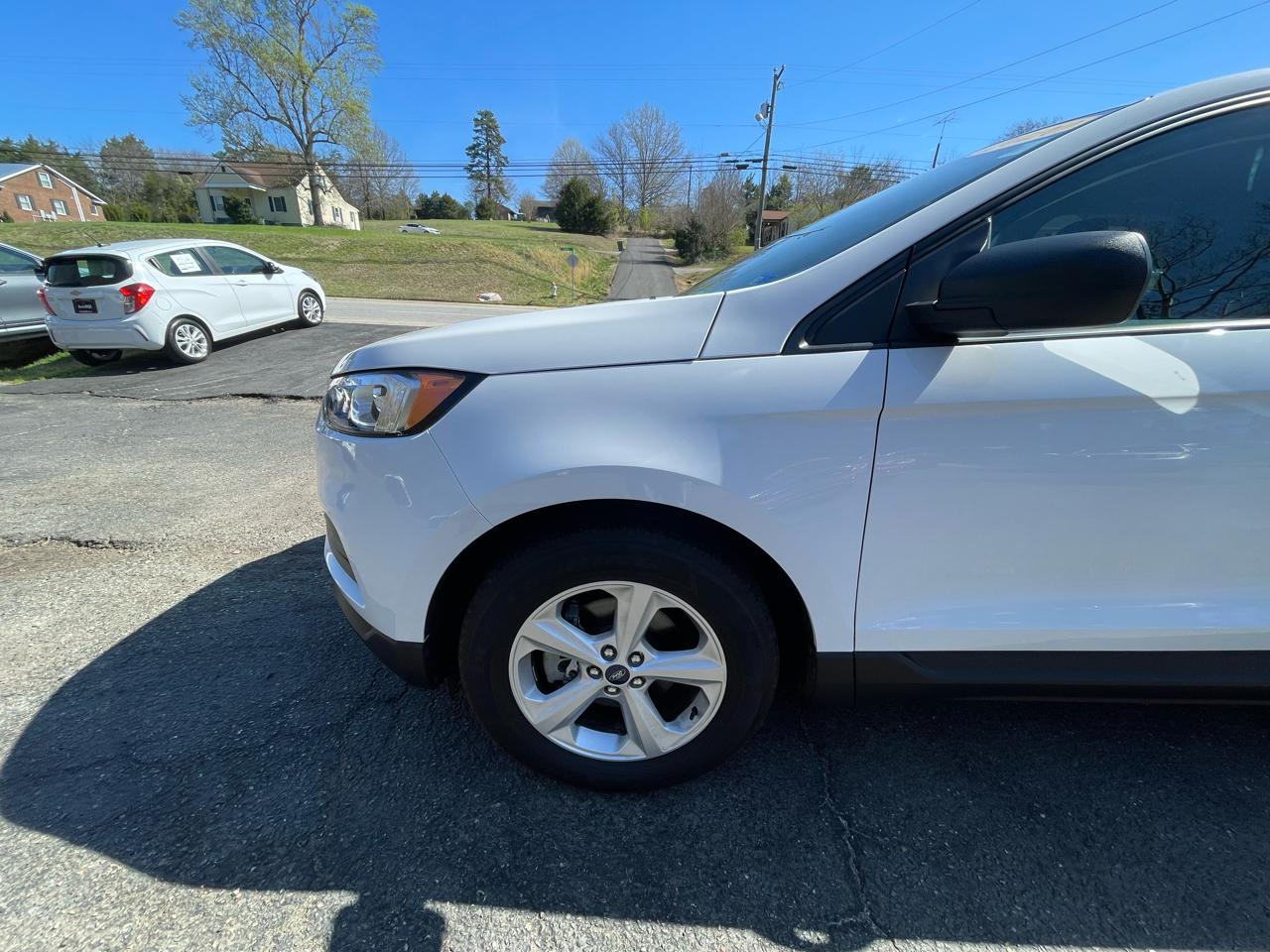 Ford Edge SE FWD 2020