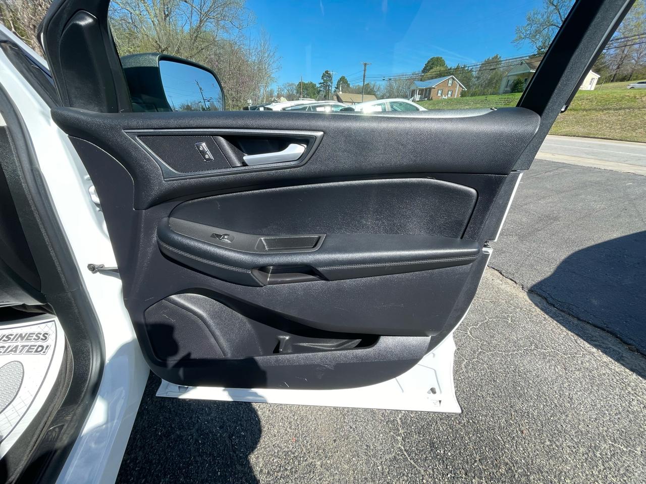 Ford Edge SE FWD 2020