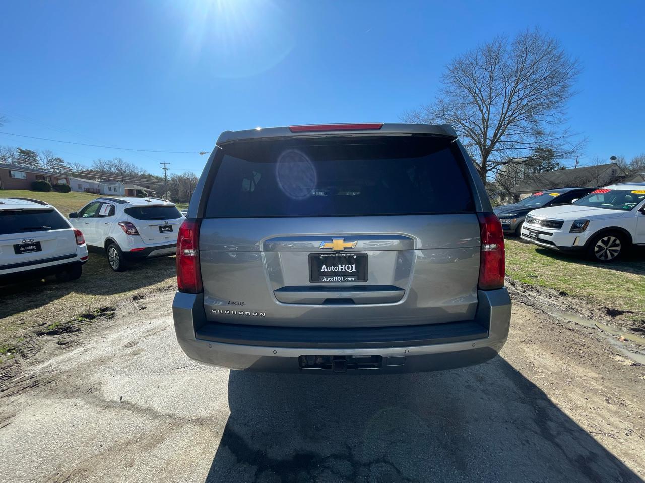 Chevrolet Suburban LT 4WD 2020