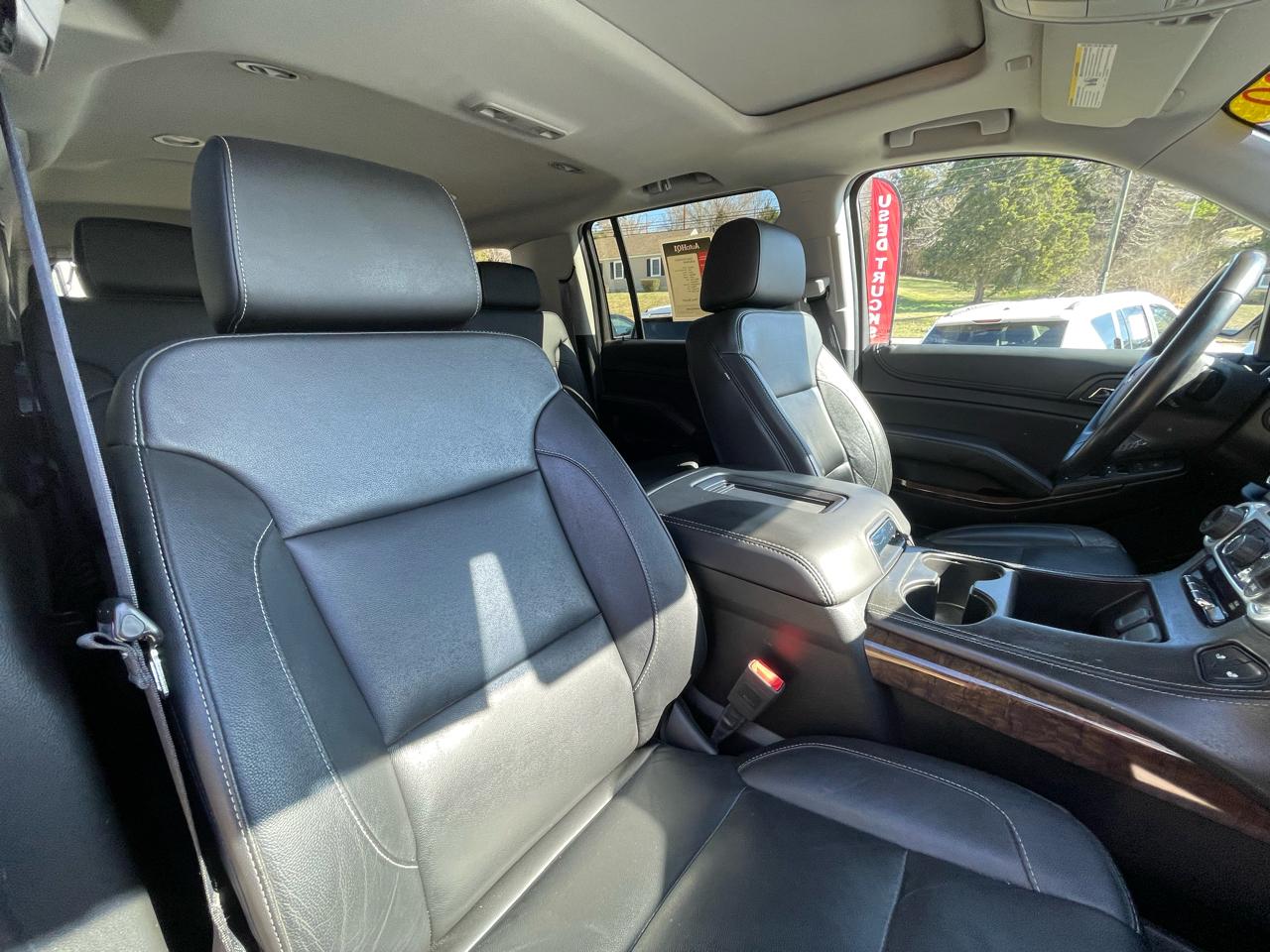 Chevrolet Suburban LT 4WD 2020