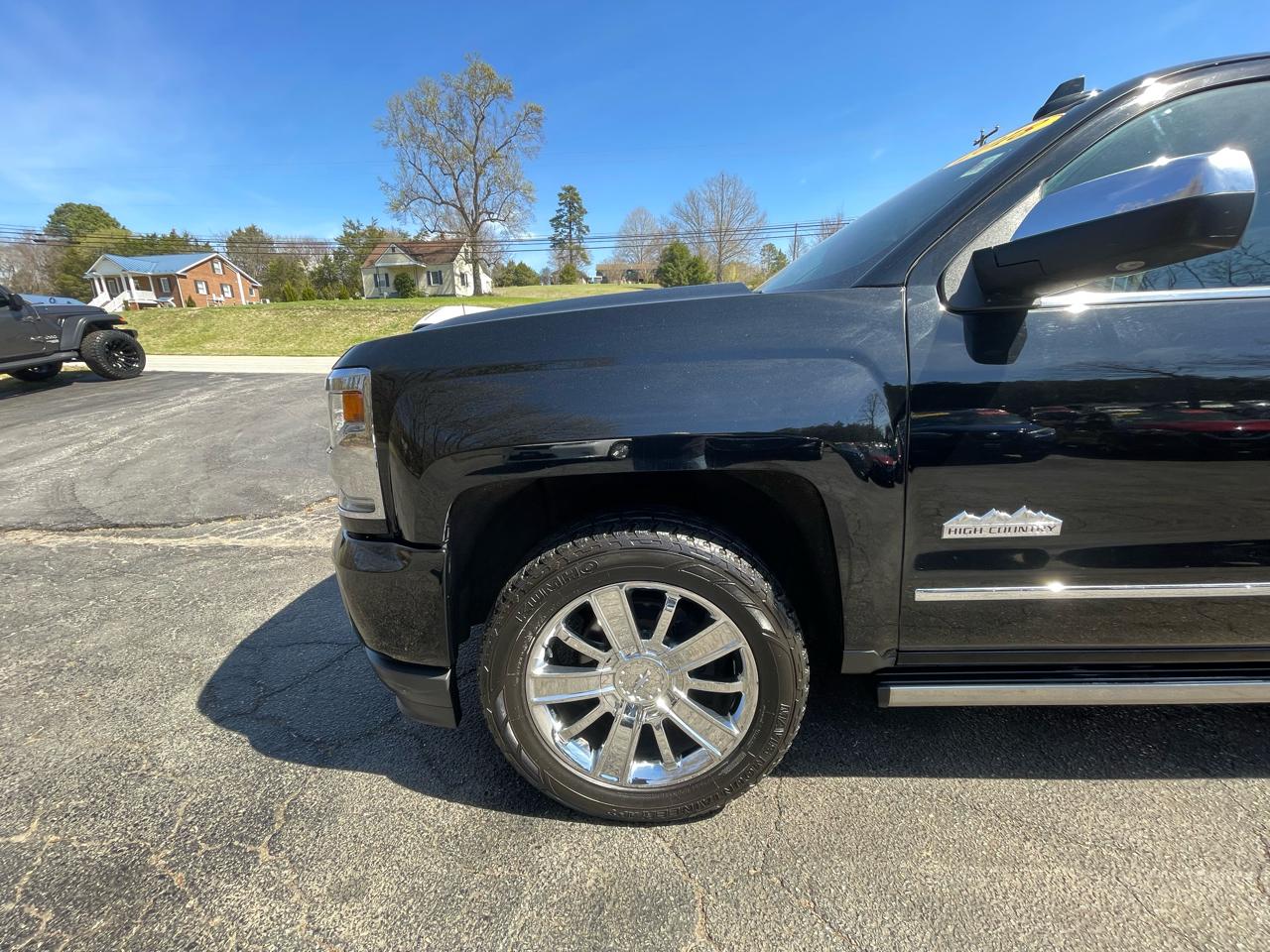 Chevrolet Silverado 1500 High Country Crew Cab Long Box 4WD 2018
