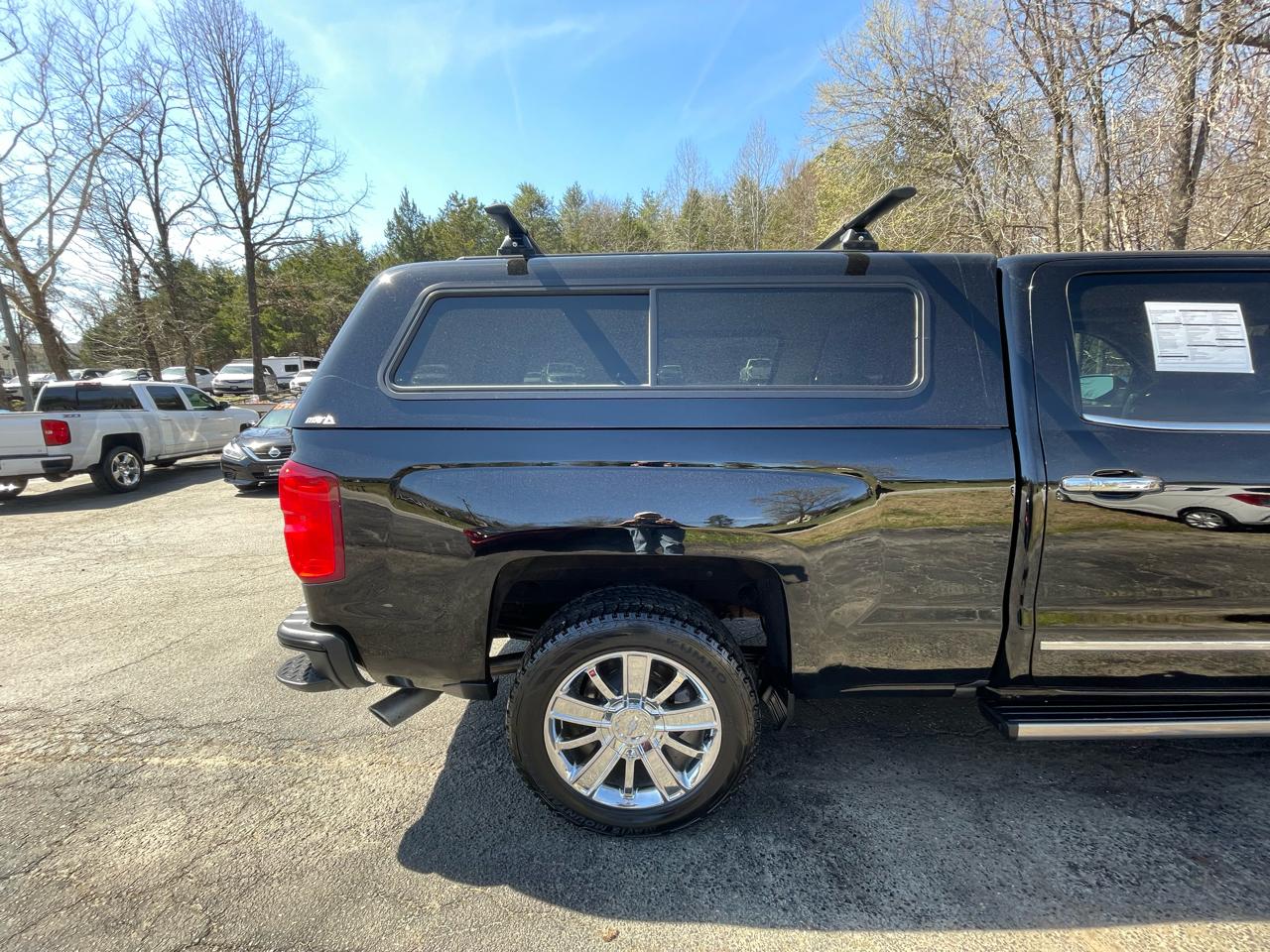 Chevrolet Silverado 1500 High Country Crew Cab Long Box 4WD 2018