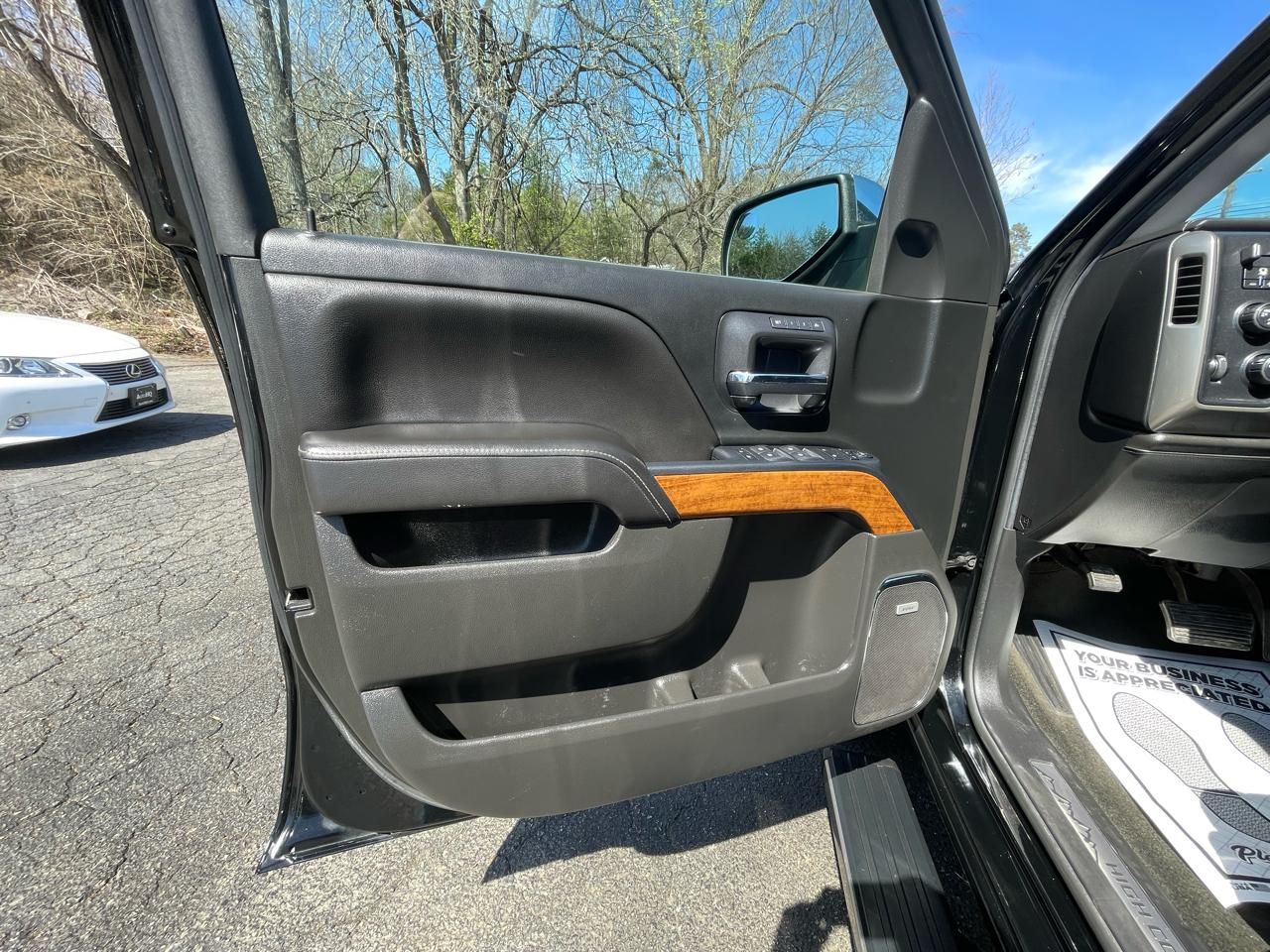 Chevrolet Silverado 1500 High Country Crew Cab Long Box 4WD 2018