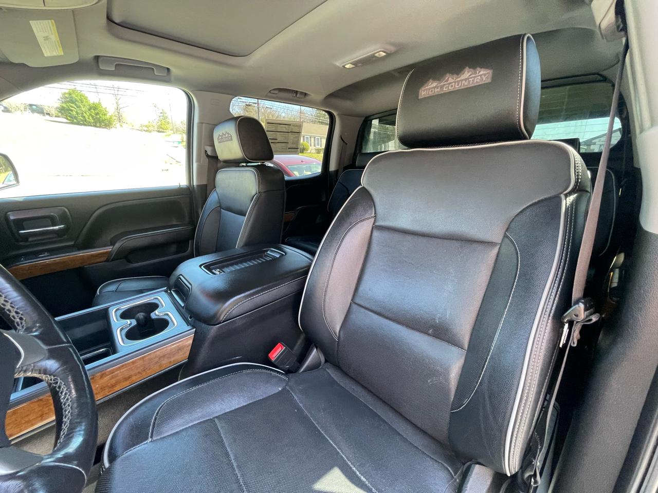 Chevrolet Silverado 1500 High Country Crew Cab Long Box 4WD 2018