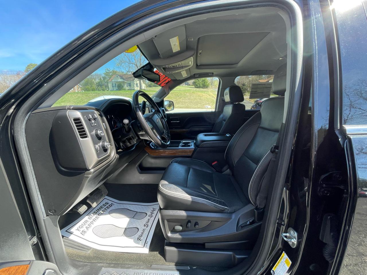 Chevrolet Silverado 1500 High Country Crew Cab Long Box 4WD 2018
