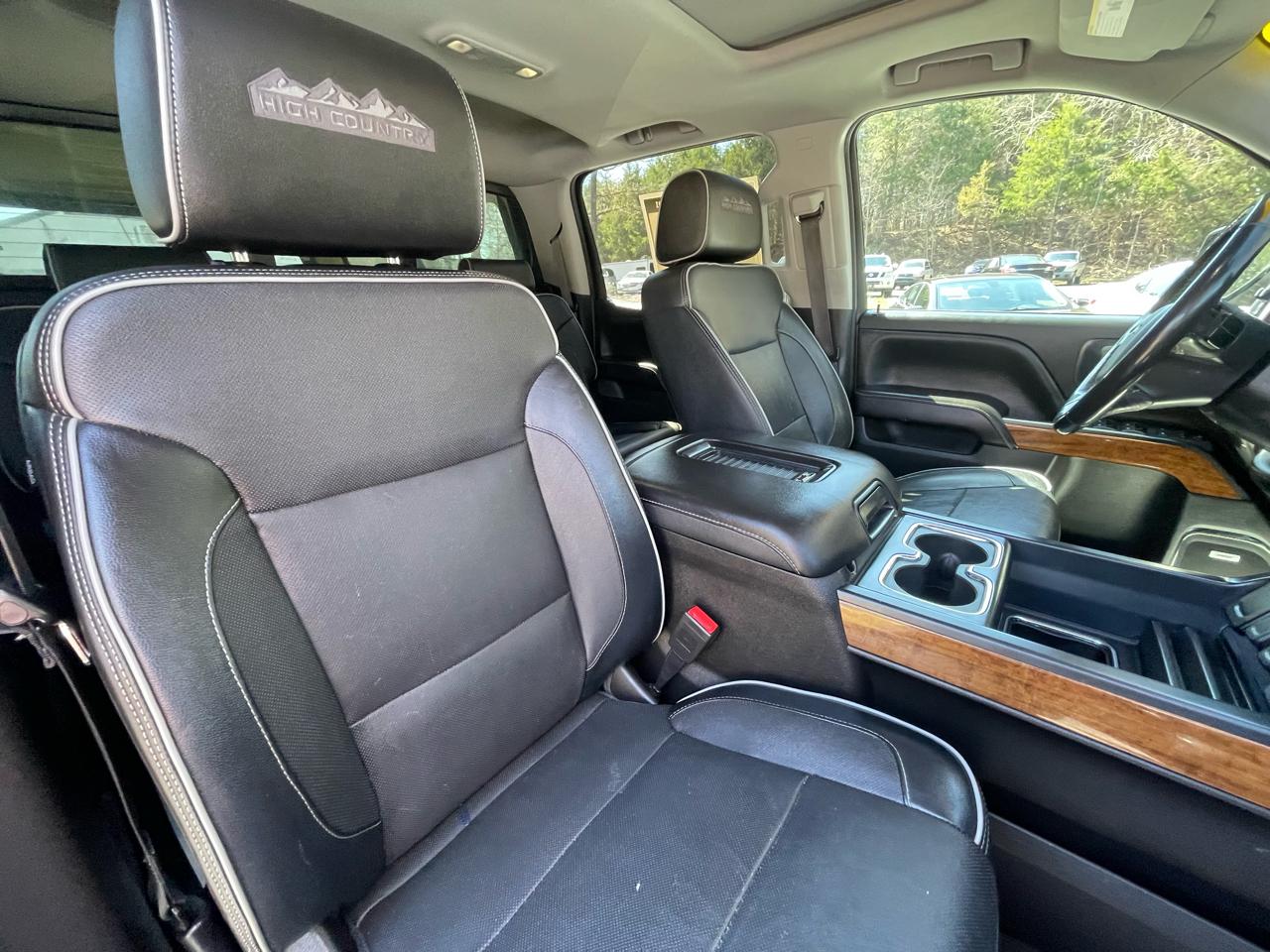 Chevrolet Silverado 1500 High Country Crew Cab Long Box 4WD 2018