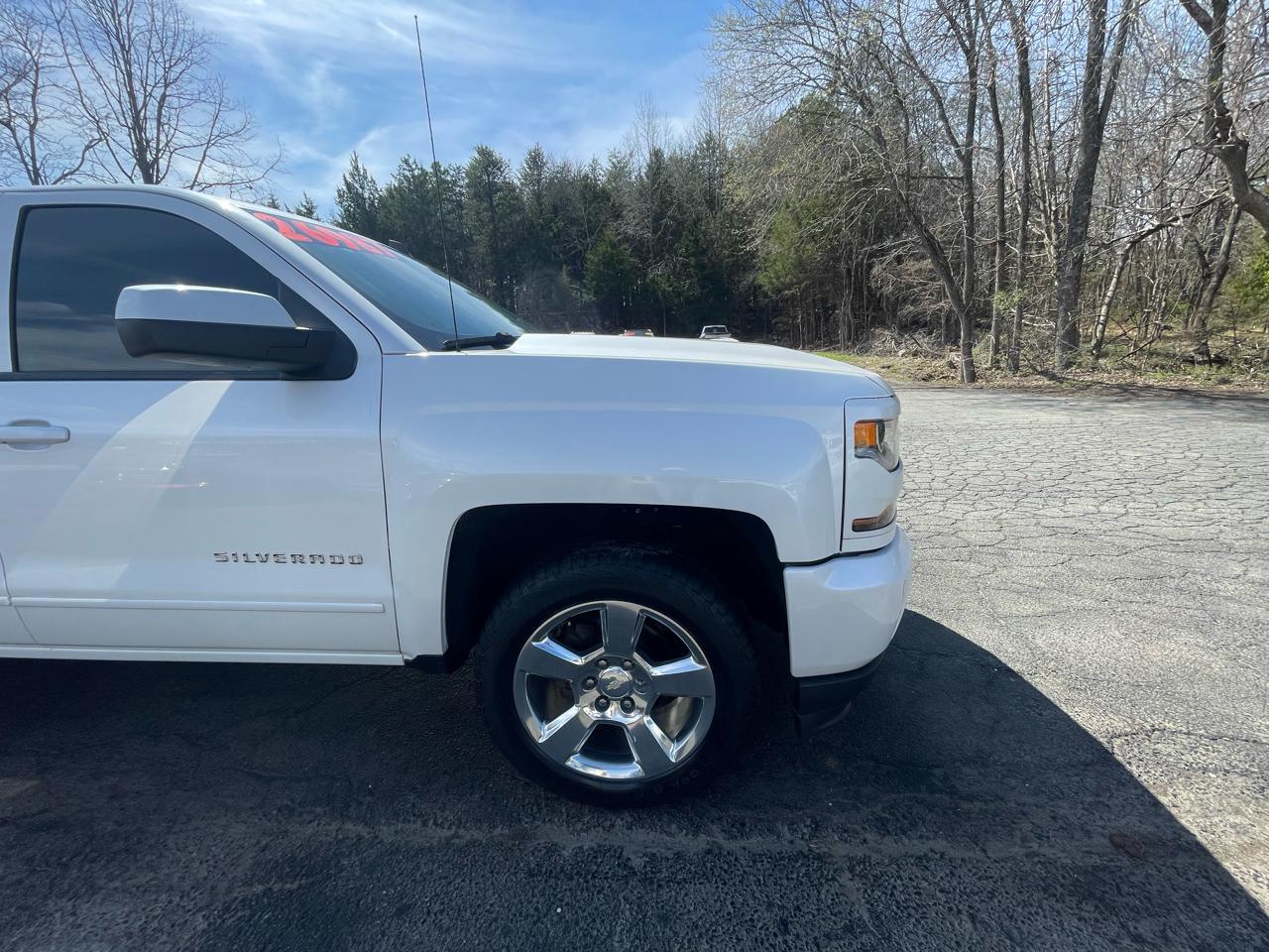Chevrolet Silverado 1500 LT Crew Cab 4WD 2017