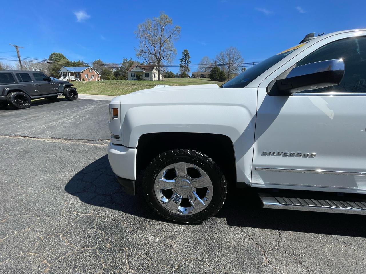 Chevrolet Silverado 1500 LTZ Crew Cab 4WD 2016