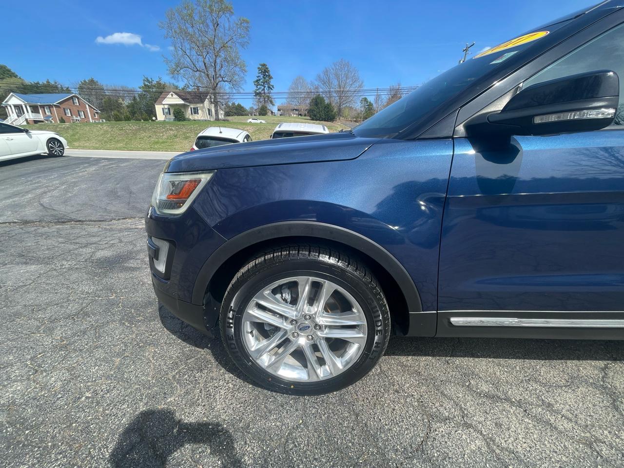 Ford Explorer XLT 4WD 2017