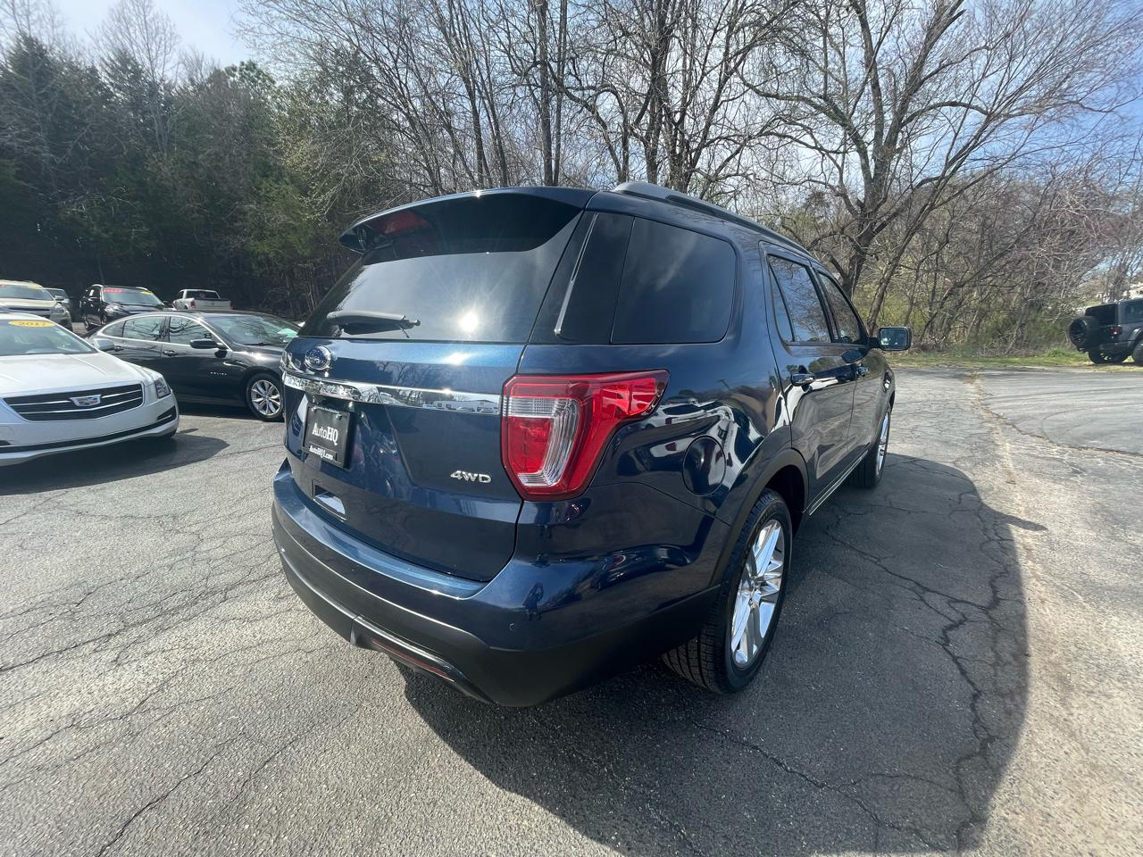 Ford Explorer XLT 4WD 2017