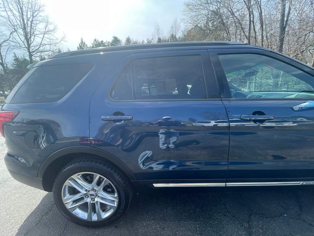 Ford Explorer XLT 4WD 2017