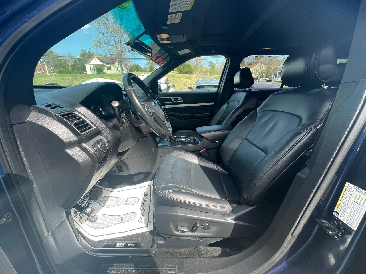 Ford Explorer XLT 4WD 2017