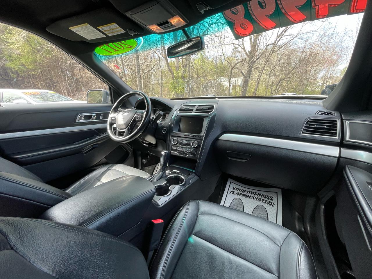 Ford Explorer XLT 4WD 2017