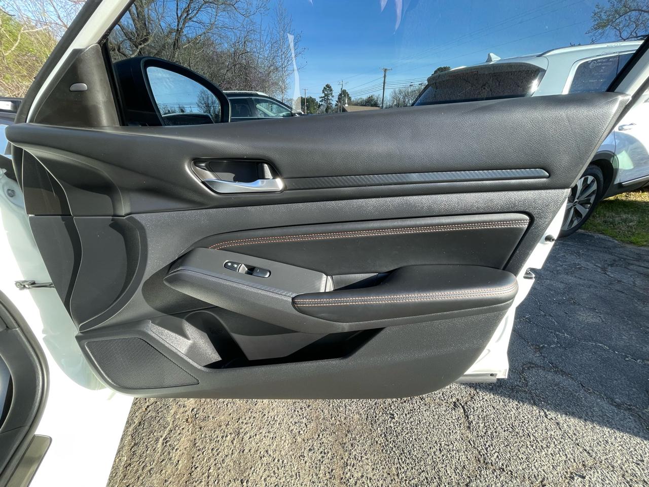 Nissan Altima VC-T SR 2019