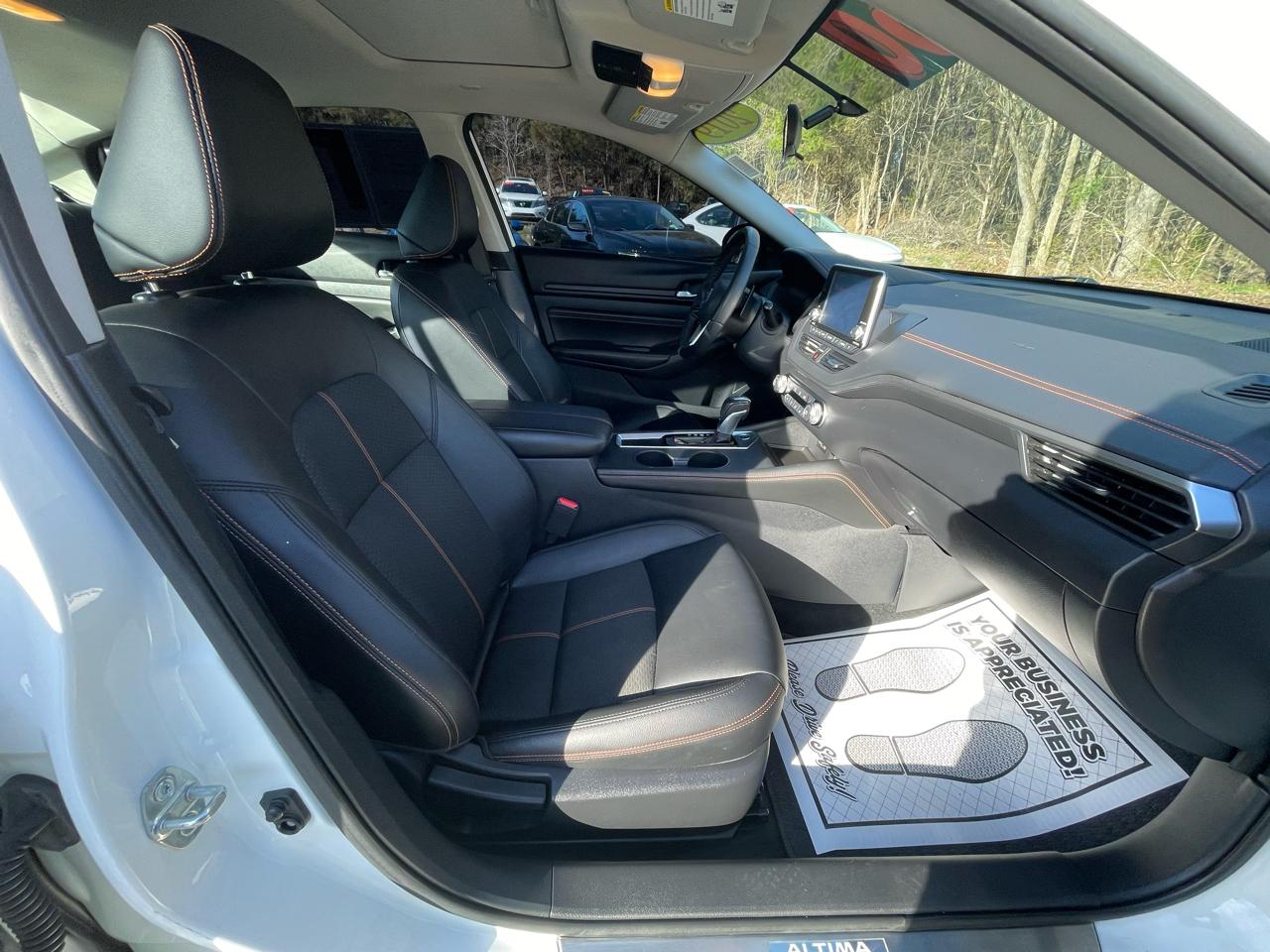 Nissan Altima VC-T SR 2019