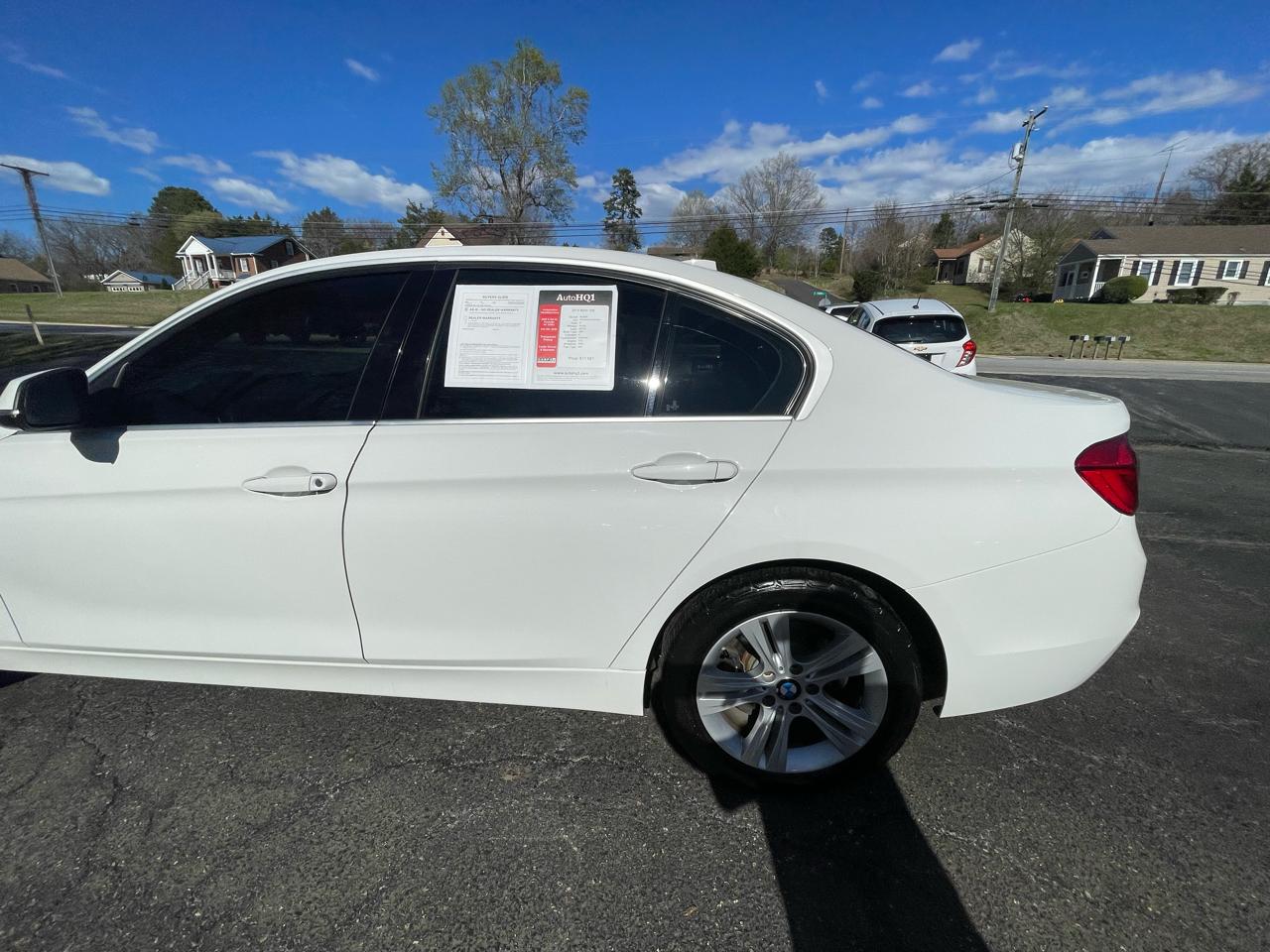 BMW 3-Series 330i xDrive SULEV Sedan 2018