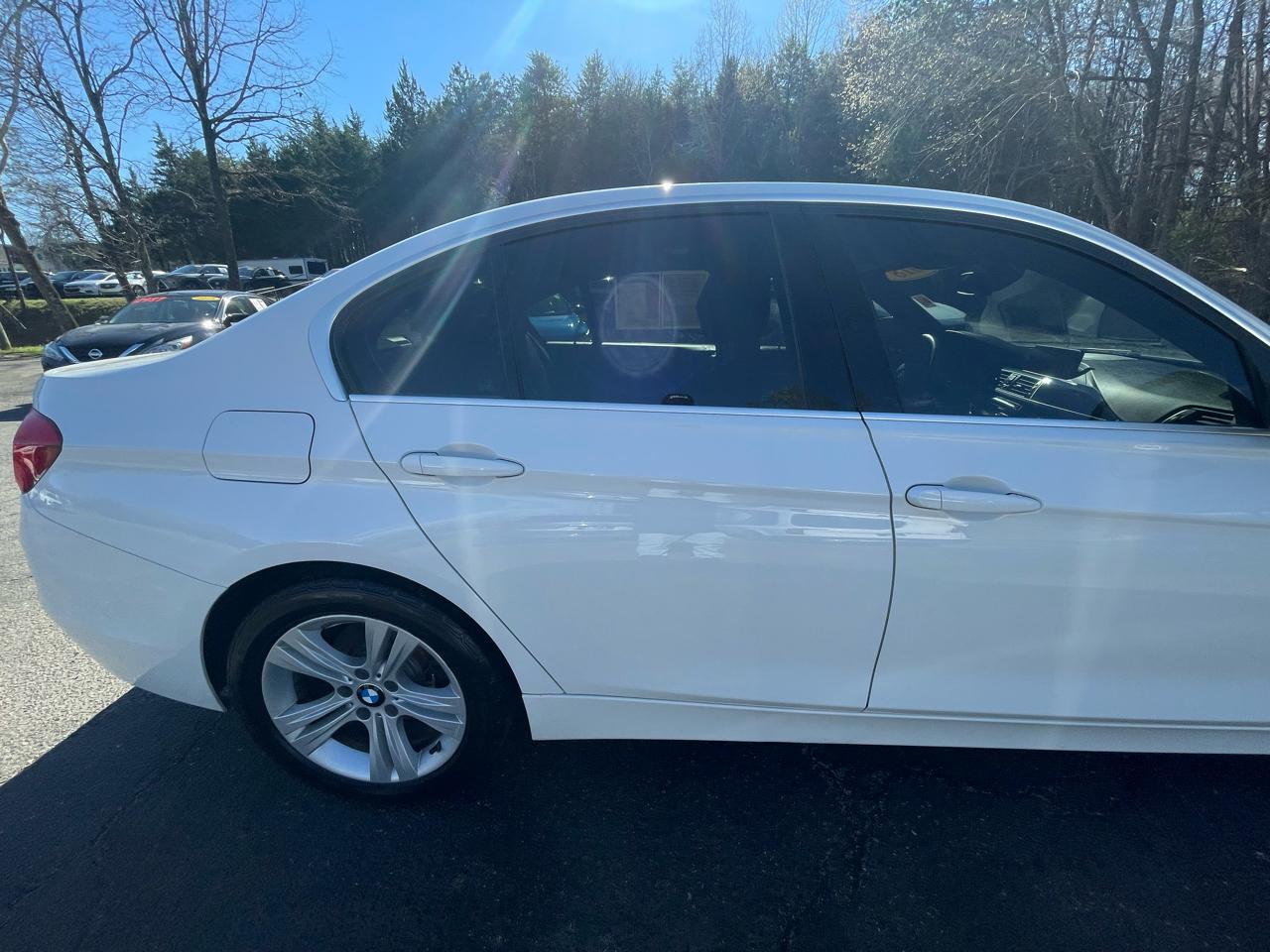 BMW 3-Series 330i xDrive SULEV Sedan 2018