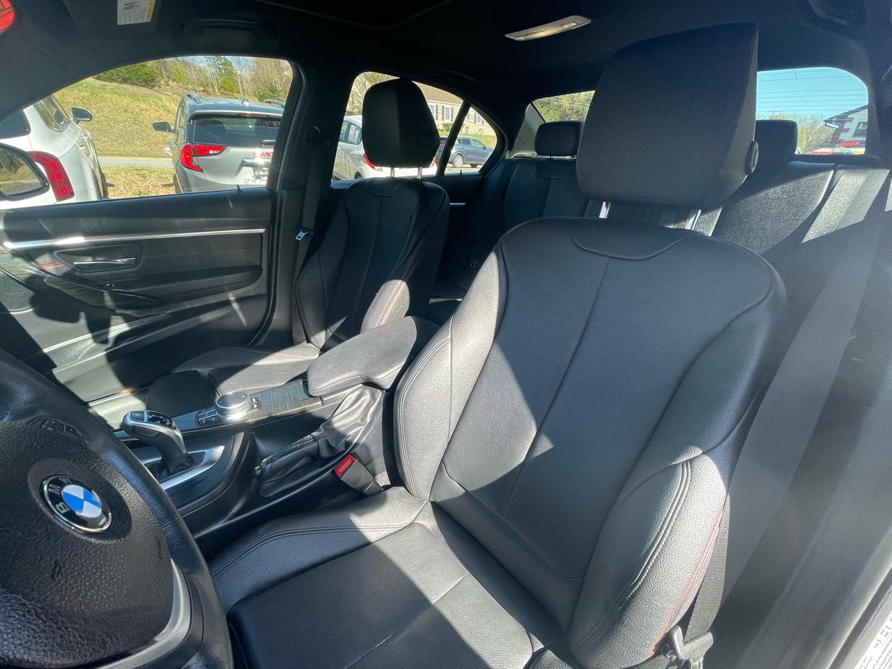 BMW 3-Series 330i xDrive SULEV Sedan 2018