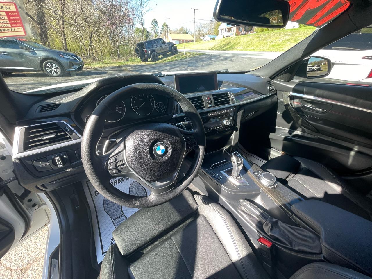 BMW 3-Series 330i xDrive SULEV Sedan 2018