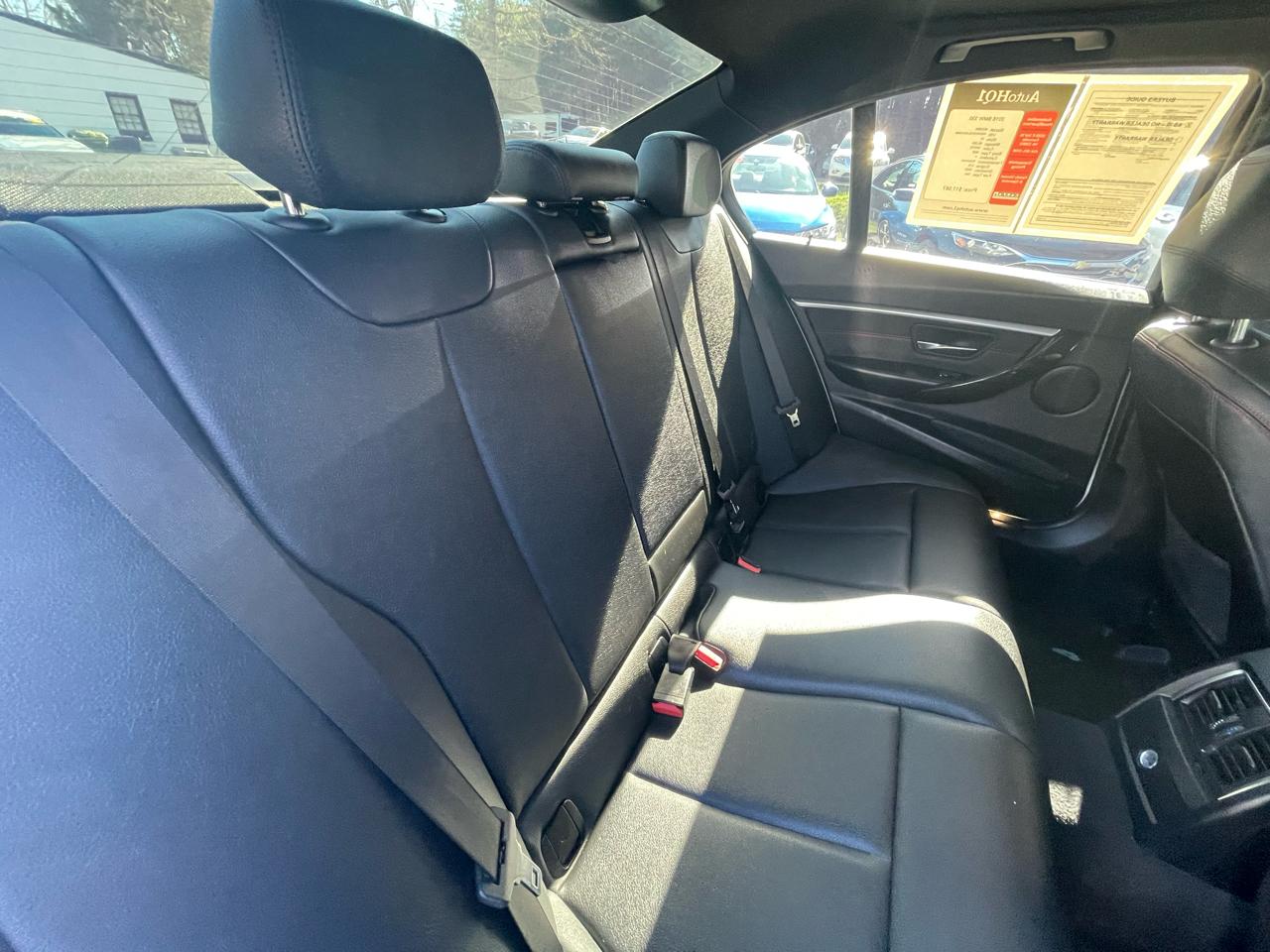 BMW 3-Series 330i xDrive SULEV Sedan 2018